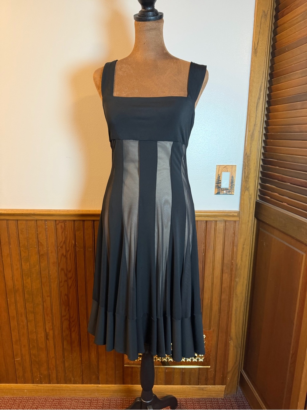 Maggy London Black Paneled Square Neck Midi Dress